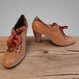 POETIC LICENCE LONDON Shoes Size 39.5